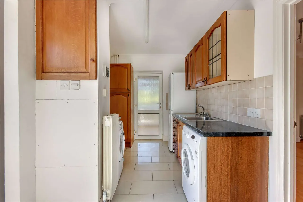 Pennington Road, Tunbridge Wells, Kent, TN4 0TA, photo 11