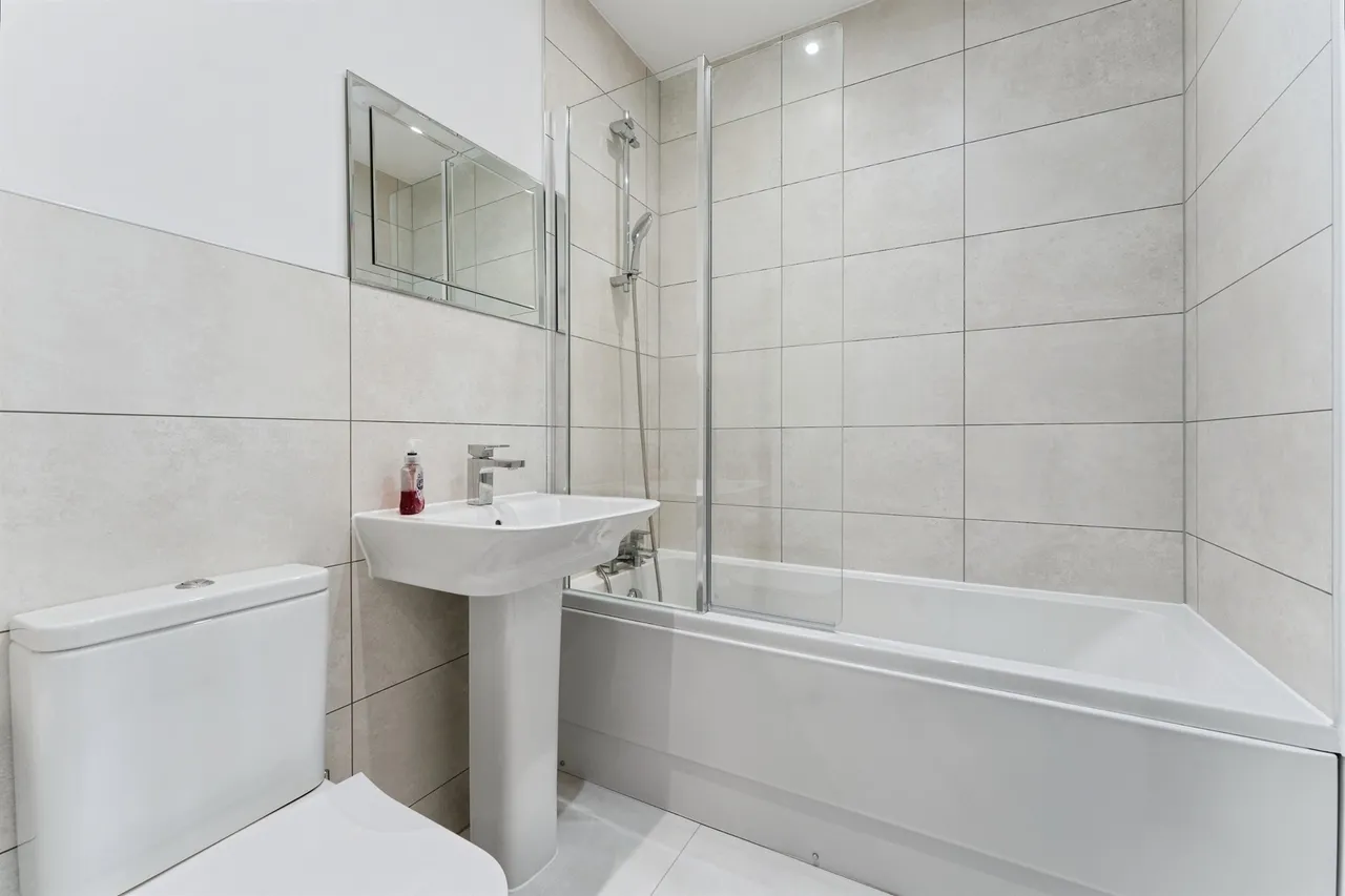 Walnut Drive, Ely, CB6, photo 15