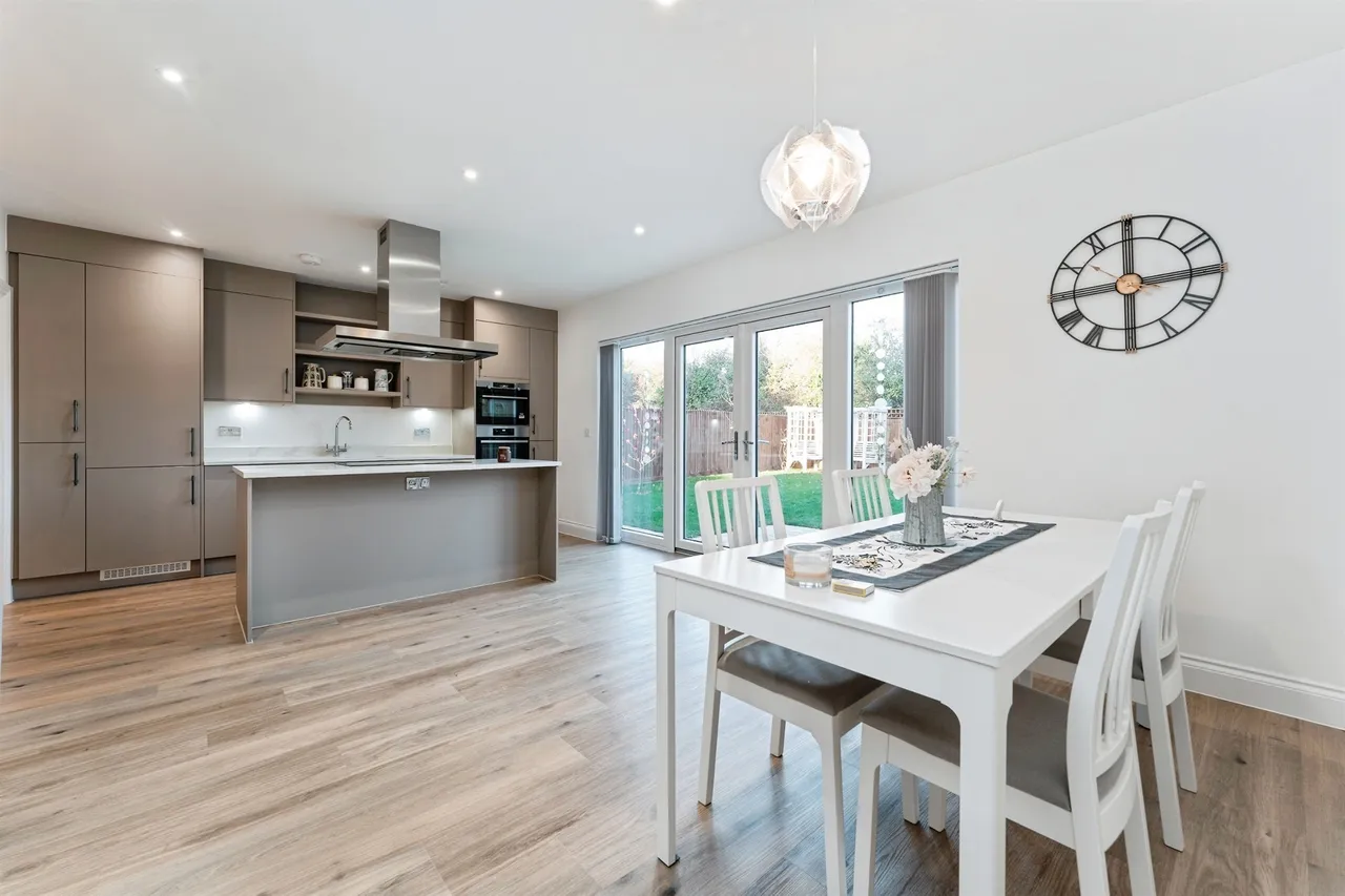 Walnut Drive, Ely, CB6, photo 3