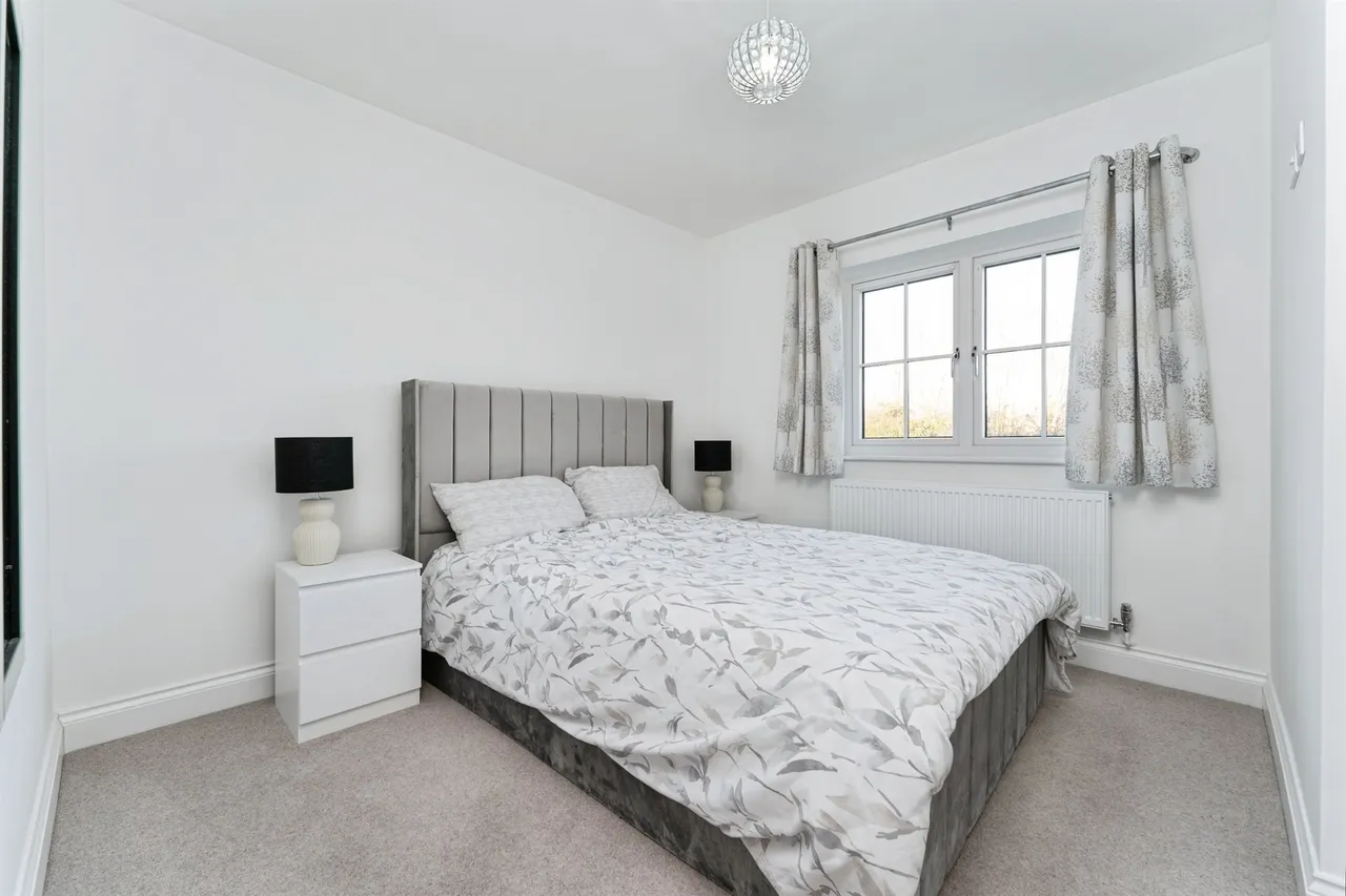Walnut Drive, Ely, CB6, photo 13