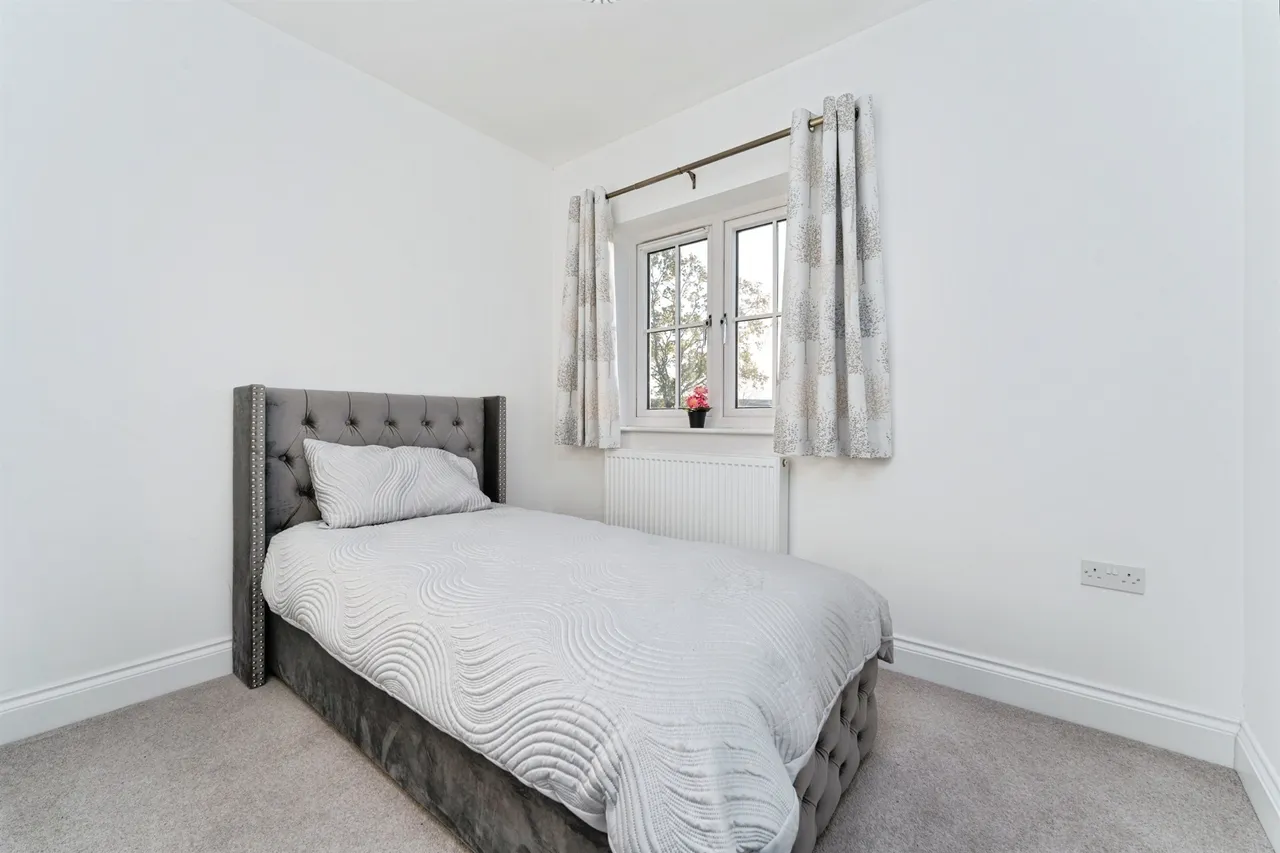 Walnut Drive, Ely, CB6, photo 14