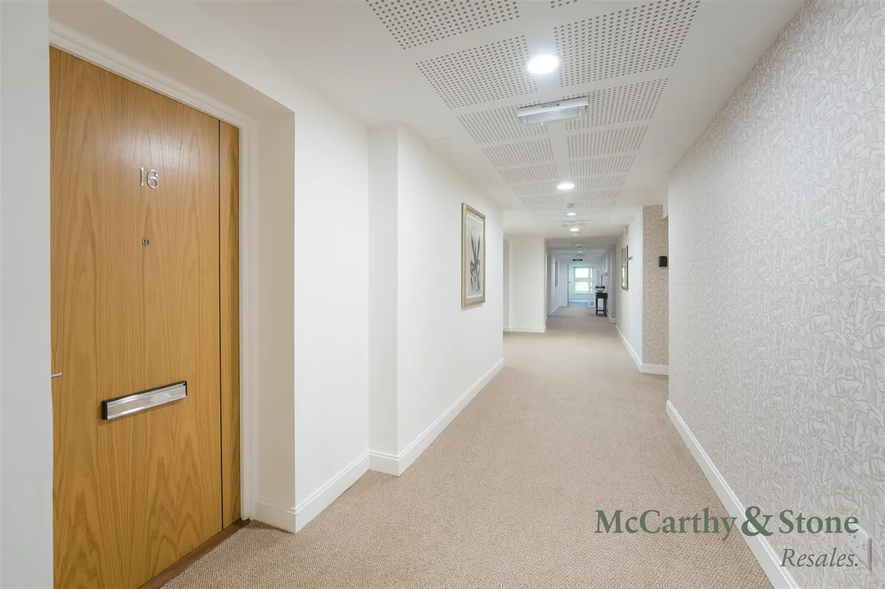 Hospital Road, Moreton-In-Marsh, GL56, photo 13