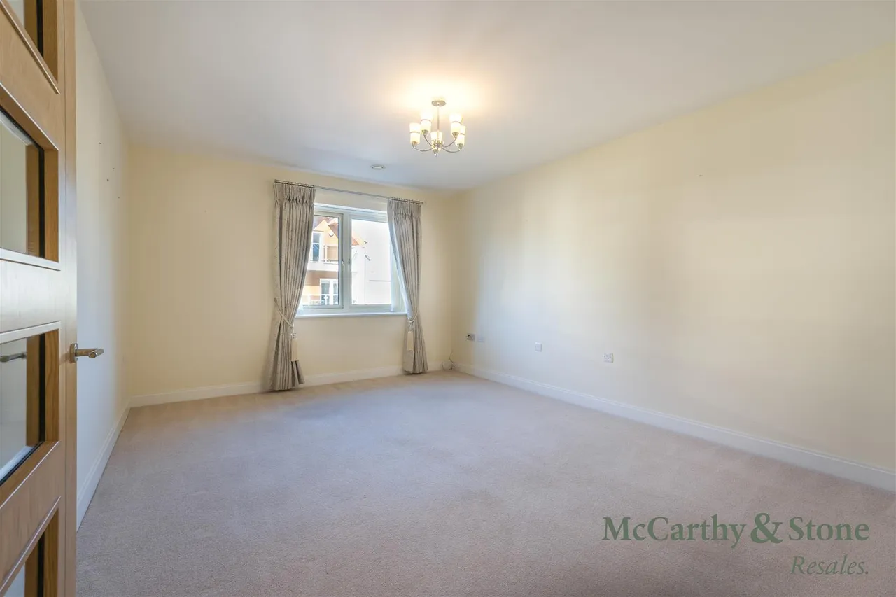Hospital Road, Moreton-In-Marsh, GL56, photo 6