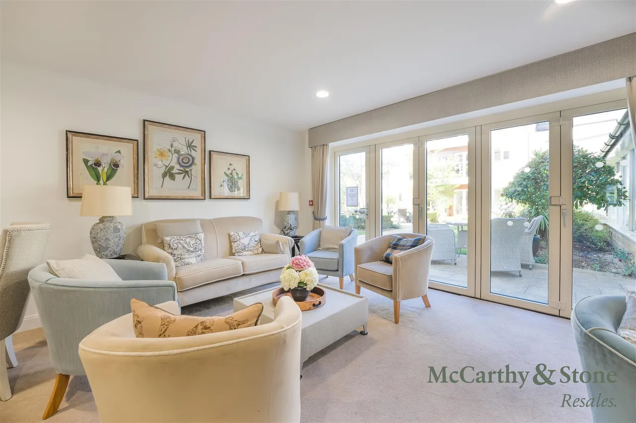Hospital Road, Moreton-In-Marsh, GL56, photo 17
