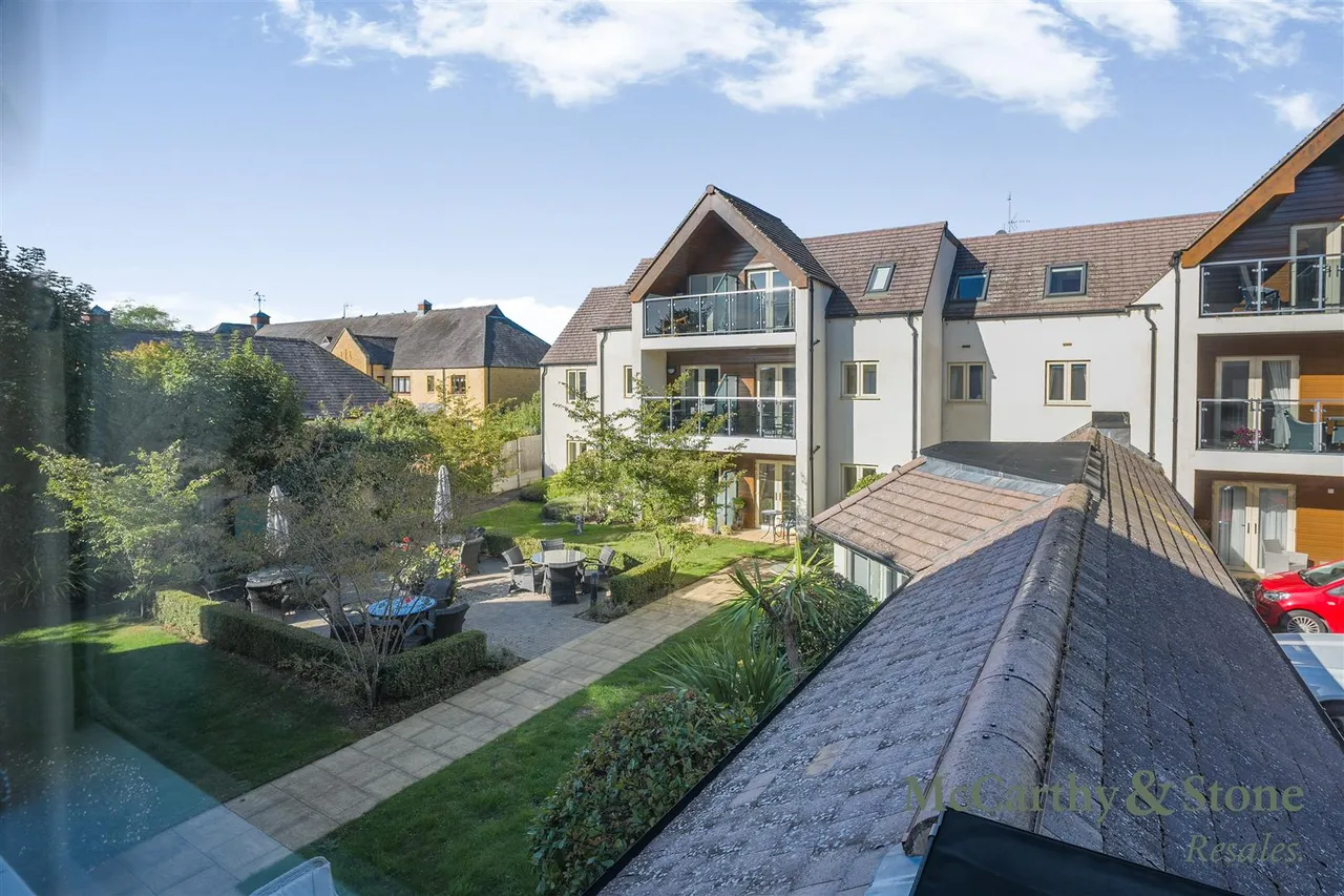 Hospital Road, Moreton-In-Marsh, GL56, photo 18