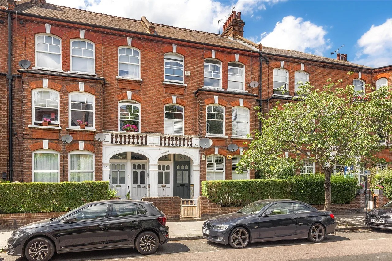 2 bed flat for sale, Cambridge Road, London, SW11
