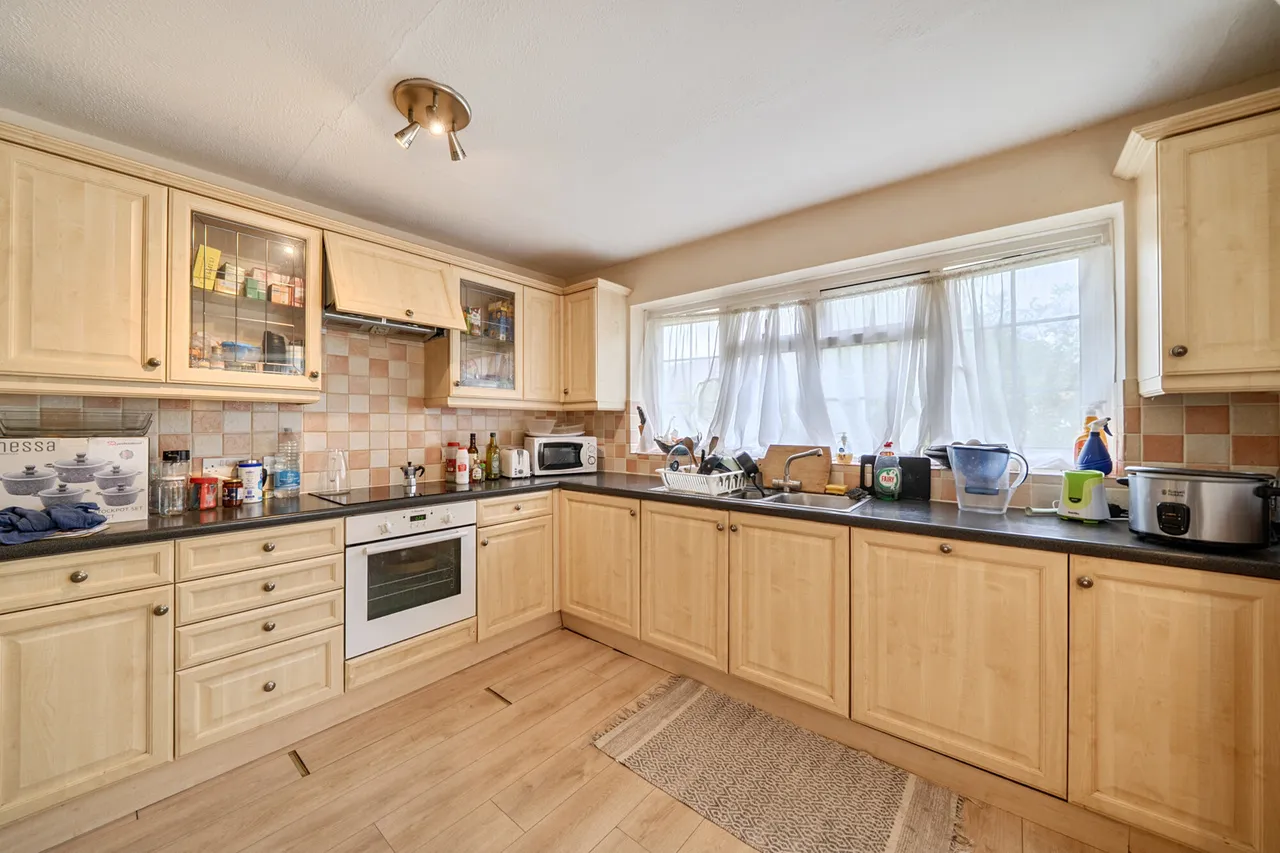 The Sigers, Pinner, HA5, photo 4