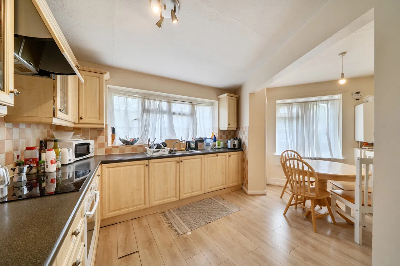 The Sigers, Pinner, HA5, photo 12
