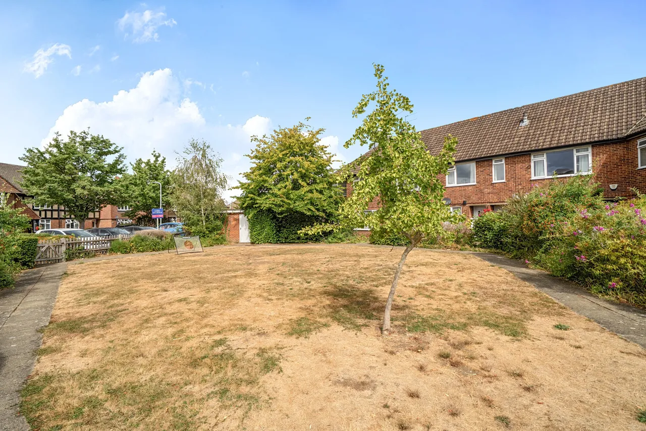 The Sigers, Pinner, HA5, photo 10