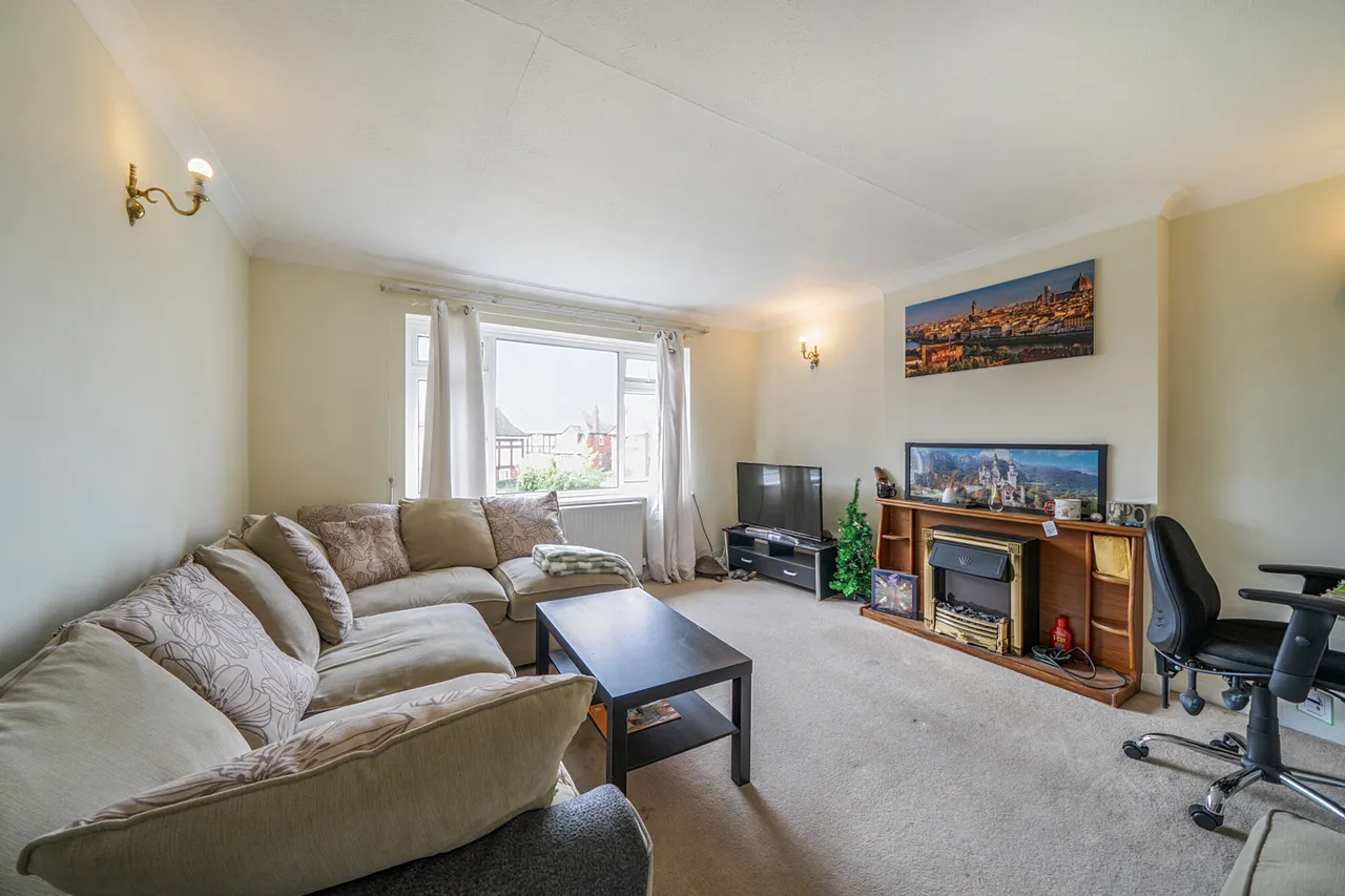 The Sigers, Pinner, HA5, photo 2