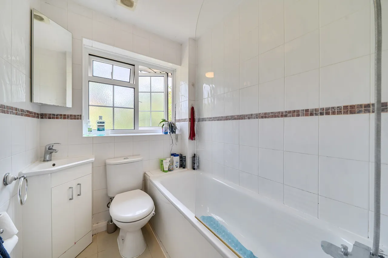 The Sigers, Pinner, HA5, photo 8
