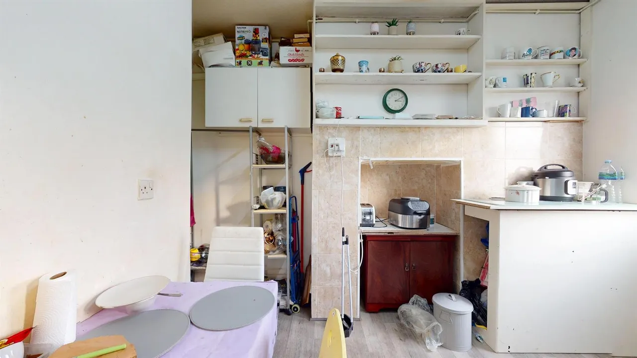 Talgarth Road, London, W14, photo 5