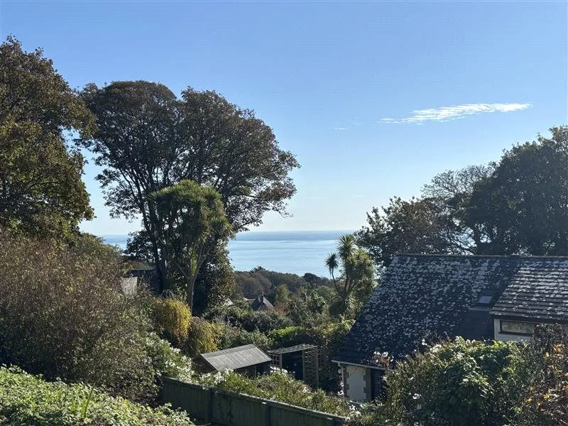 Twining Road, St. Lawrence, PO38, photo 2