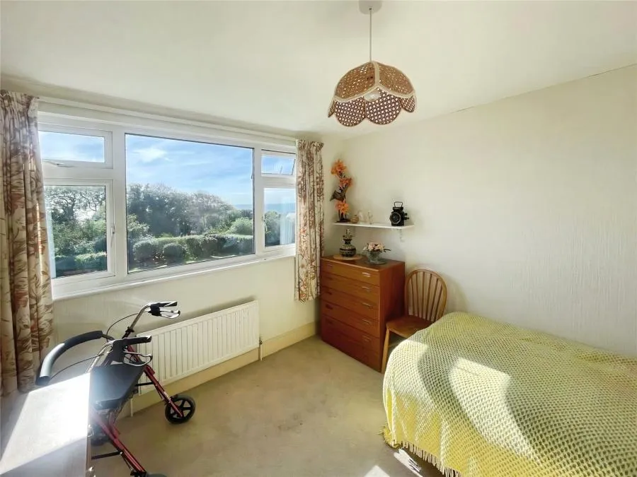 Twining Road, St. Lawrence, PO38, photo 10