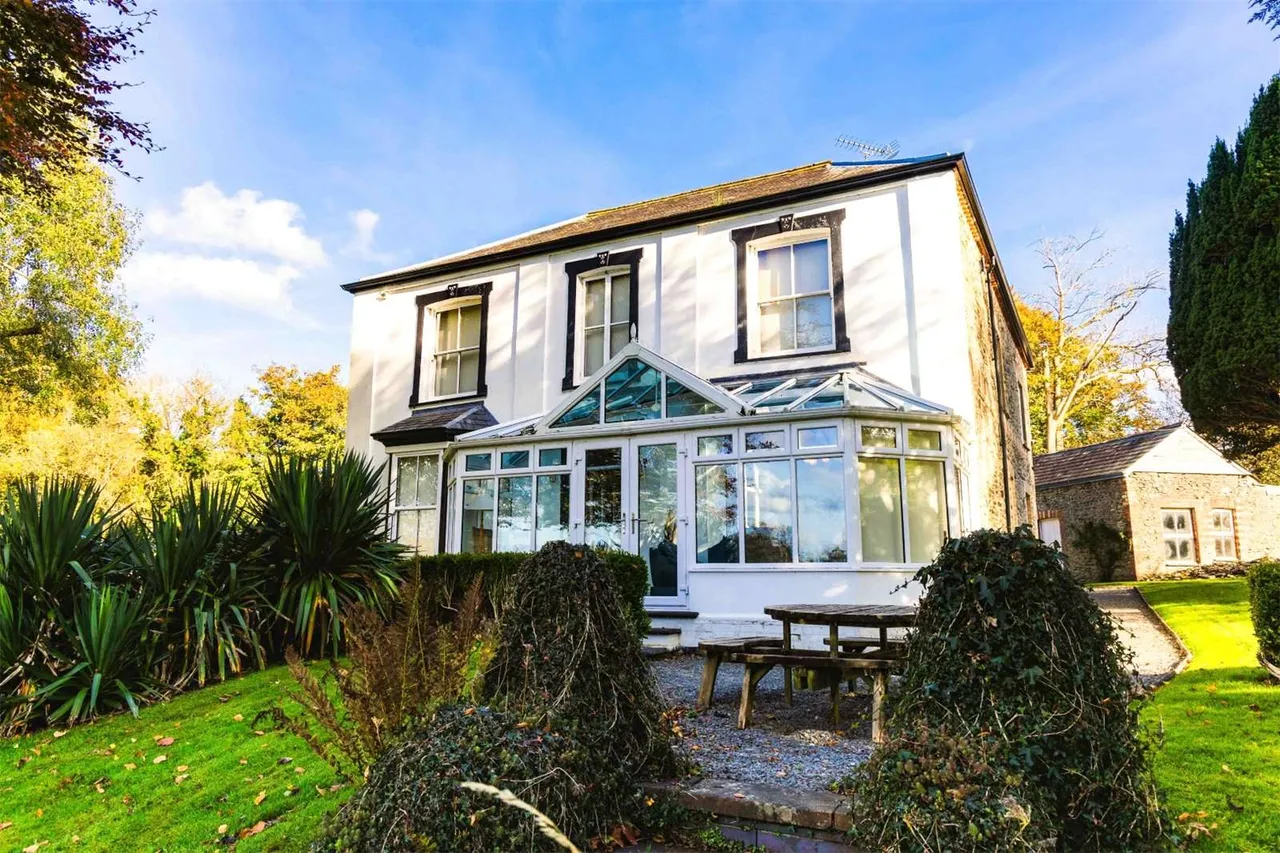 Tregaron, Ceredigion, SY25 6NG, photo 4
