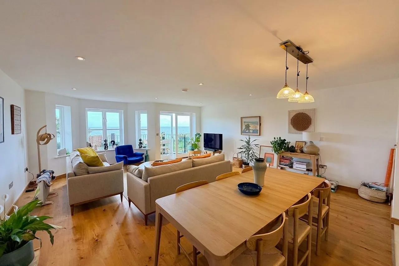 Queen Mary Road, Falmouth, TR11, photo 12