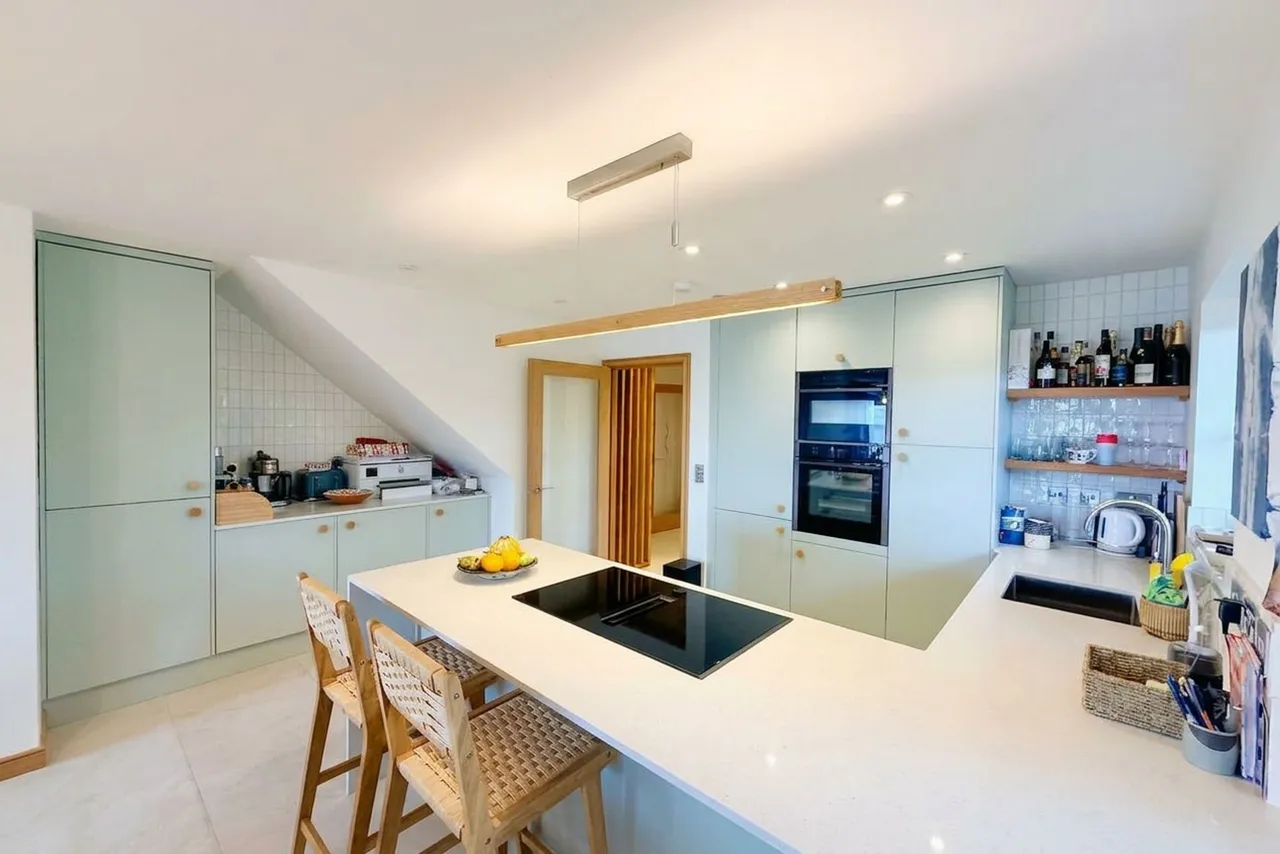 Queen Mary Road, Falmouth, TR11, photo 13