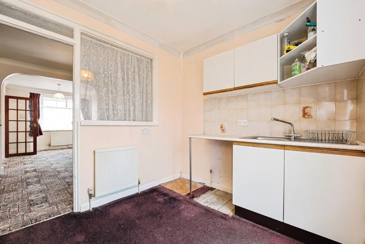 Mayswood Gardens, Dagenham, RM10, photo 17
