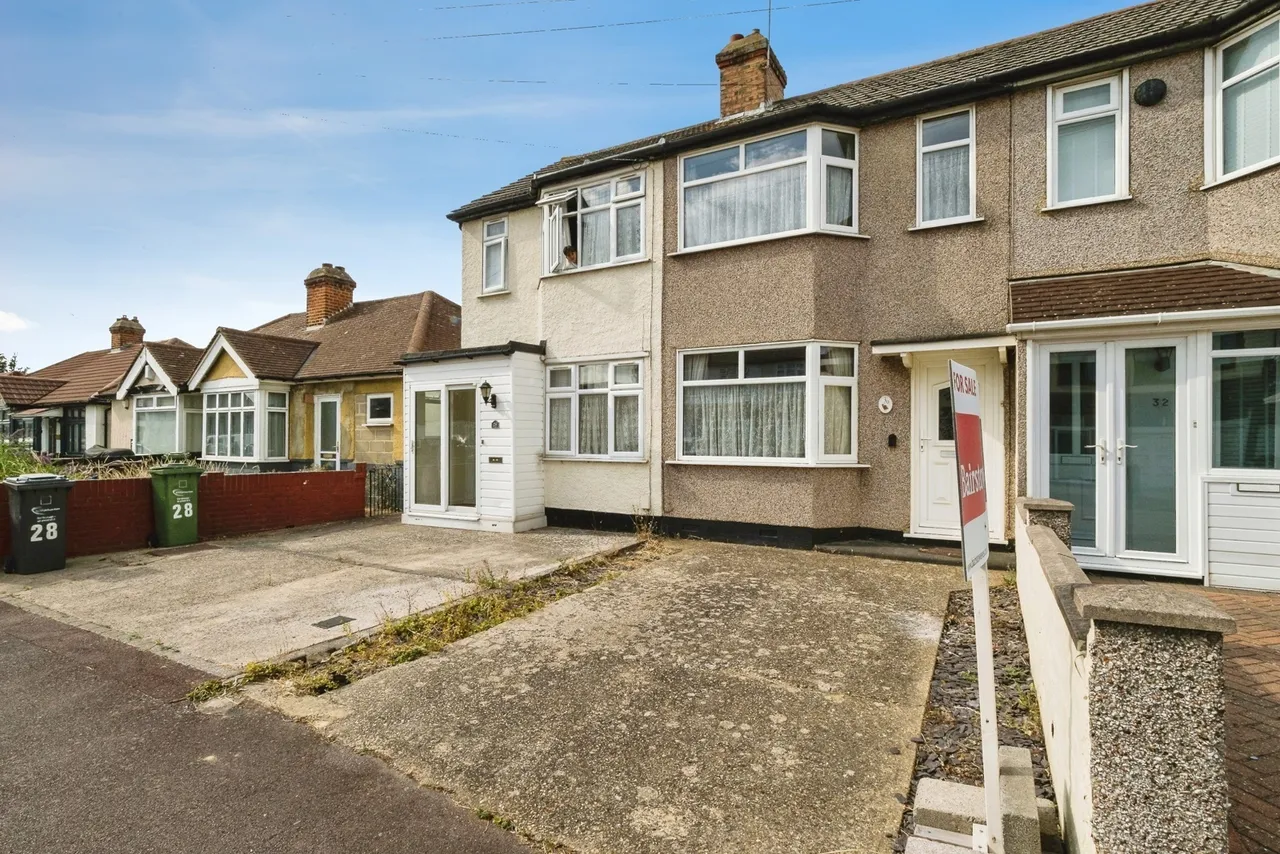 Mayswood Gardens, Dagenham, RM10, photo 15