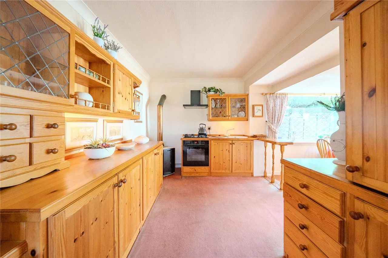 Rockwood Crescent, Calverley, LS28, photo 3