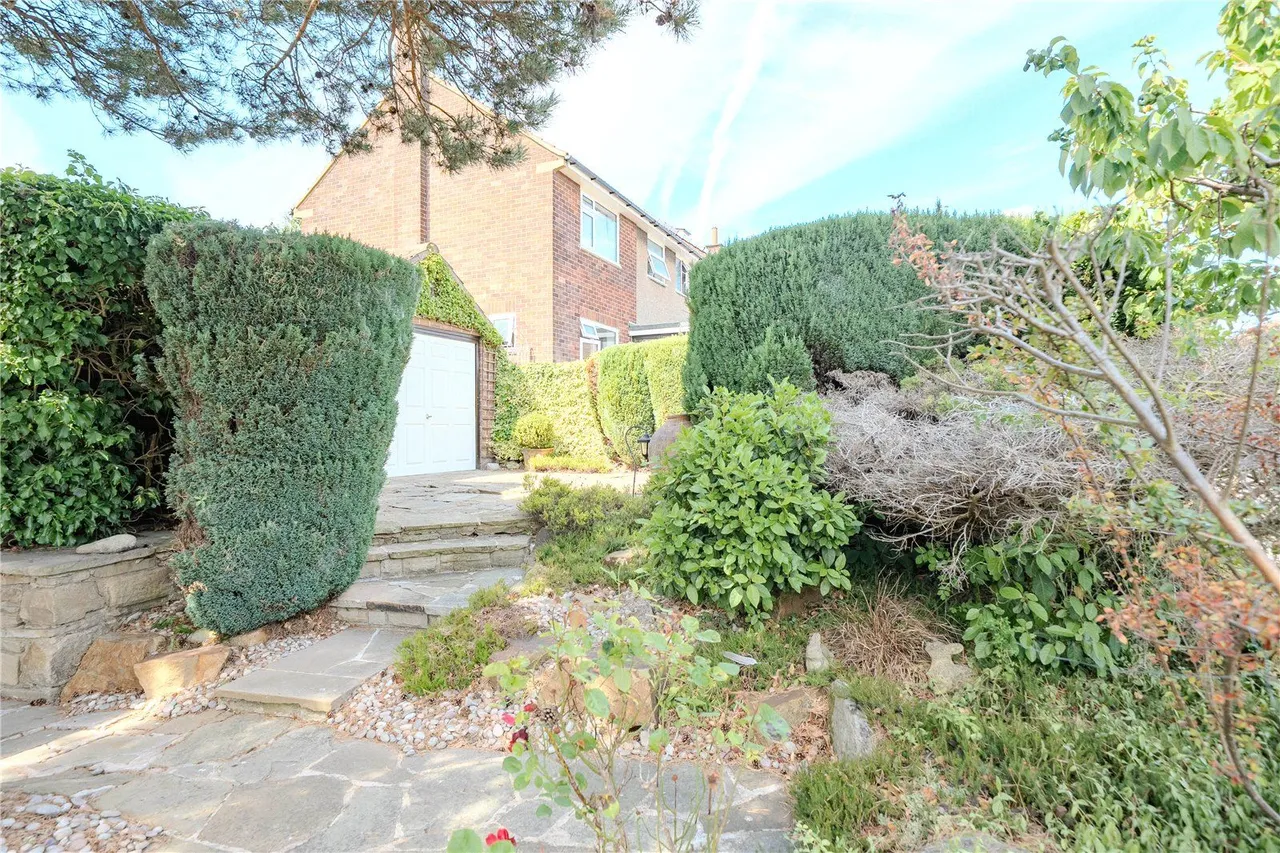 Rockwood Crescent, Calverley, LS28, photo 23