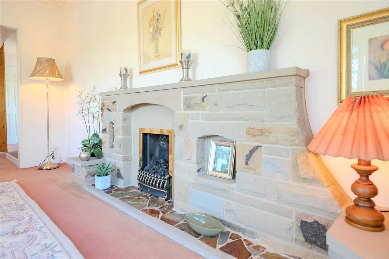 Rockwood Crescent, Calverley, LS28, photo 15