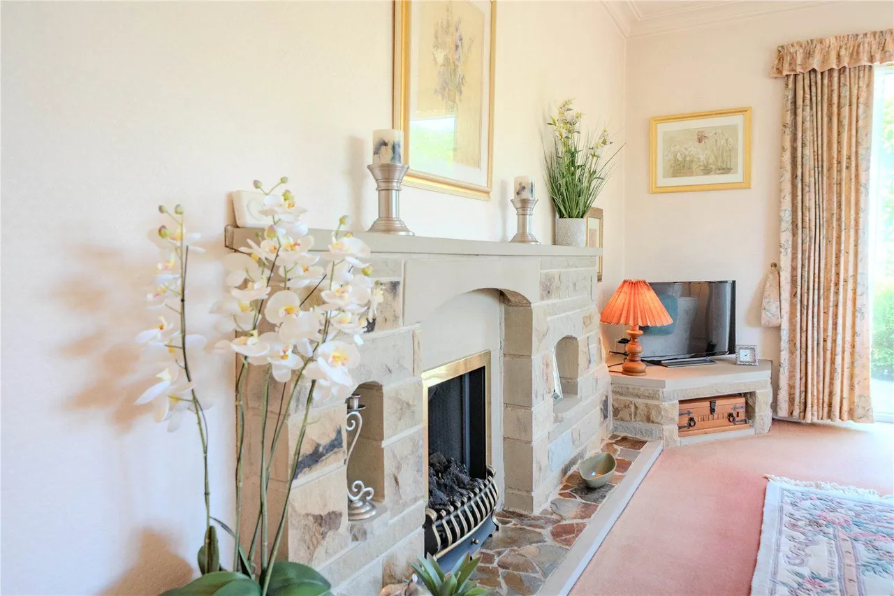 Rockwood Crescent, Calverley, LS28, photo 12