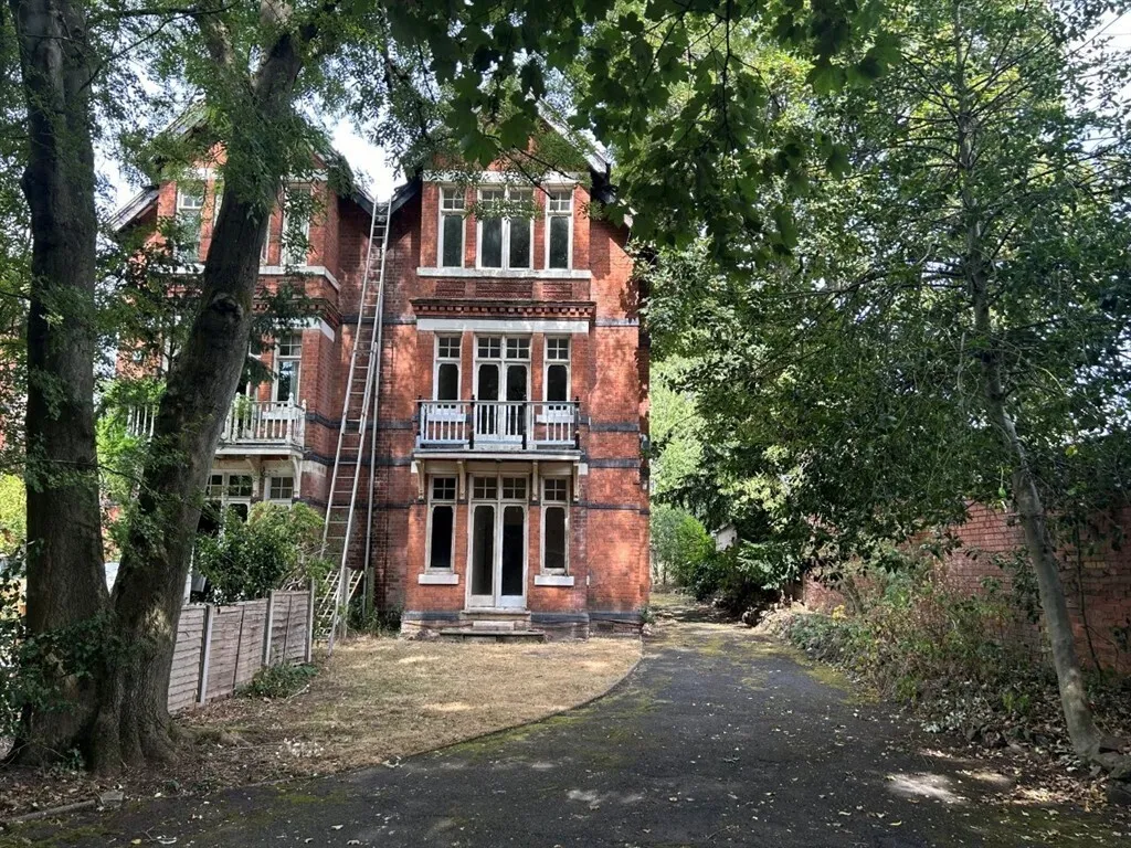 7 bed house for sale — Park Dale West, WOLVERHAMPTON