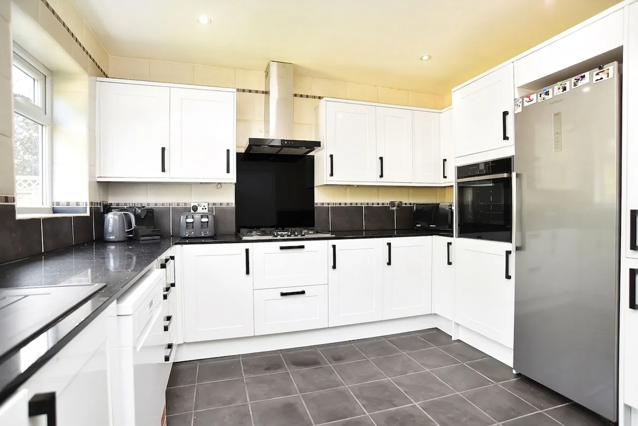 Wayside Crescent, Harrogate, HG2, photo 8