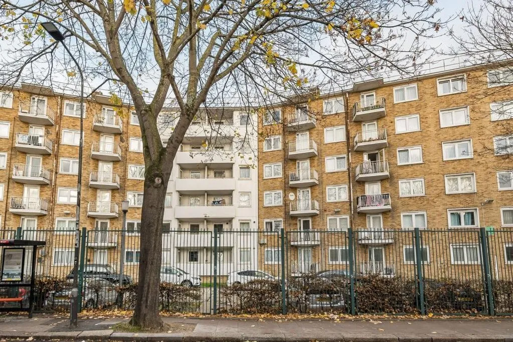 3 bed flat for sale — Bayham Street, London