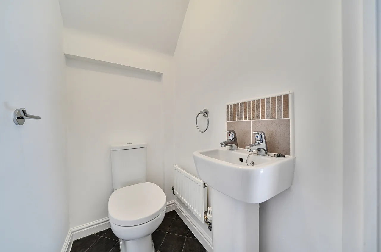 Alder Road, Whinmoor, LS14, photo 9