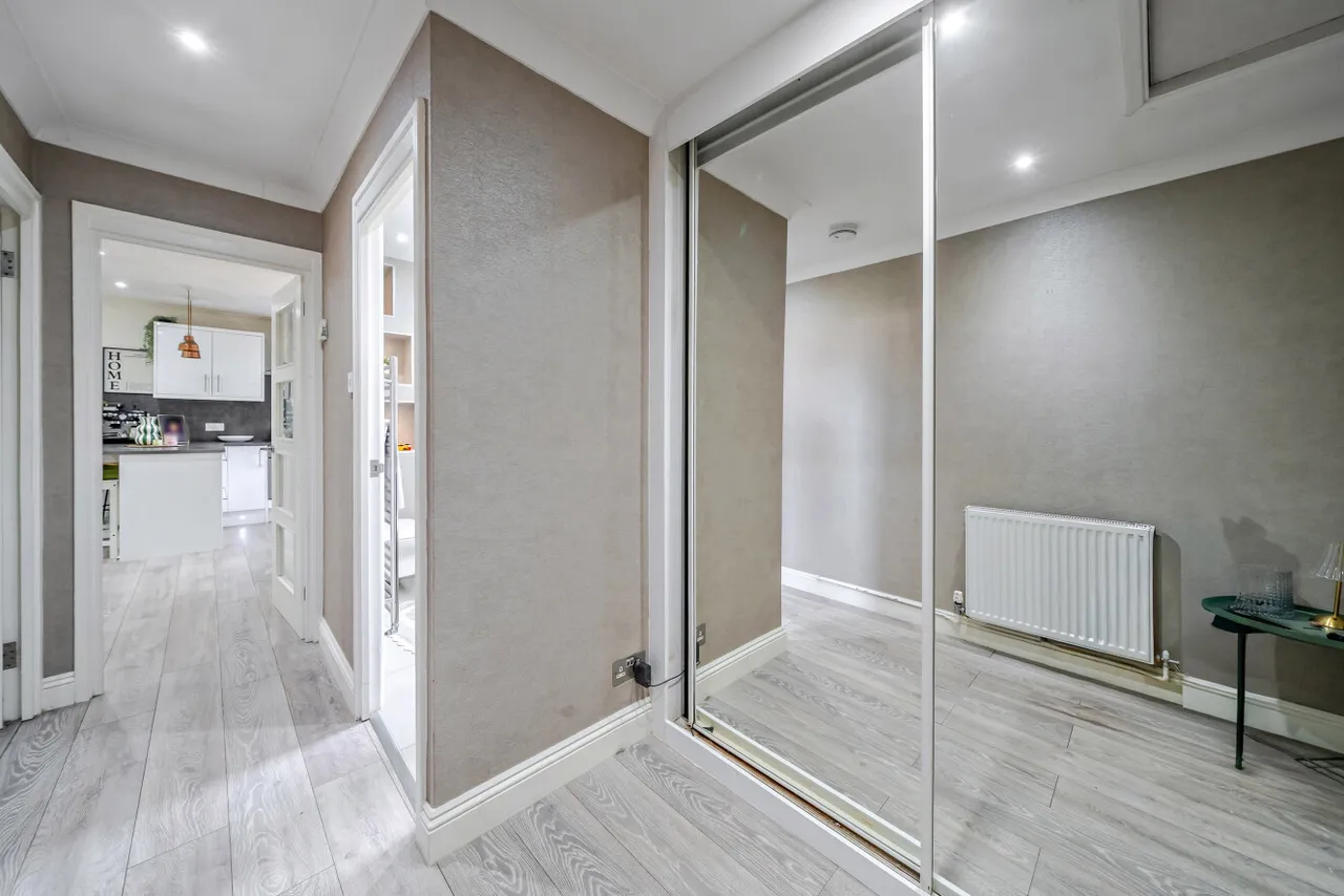 Clapham Common South Side, Clapham, London, SW4, photo 9