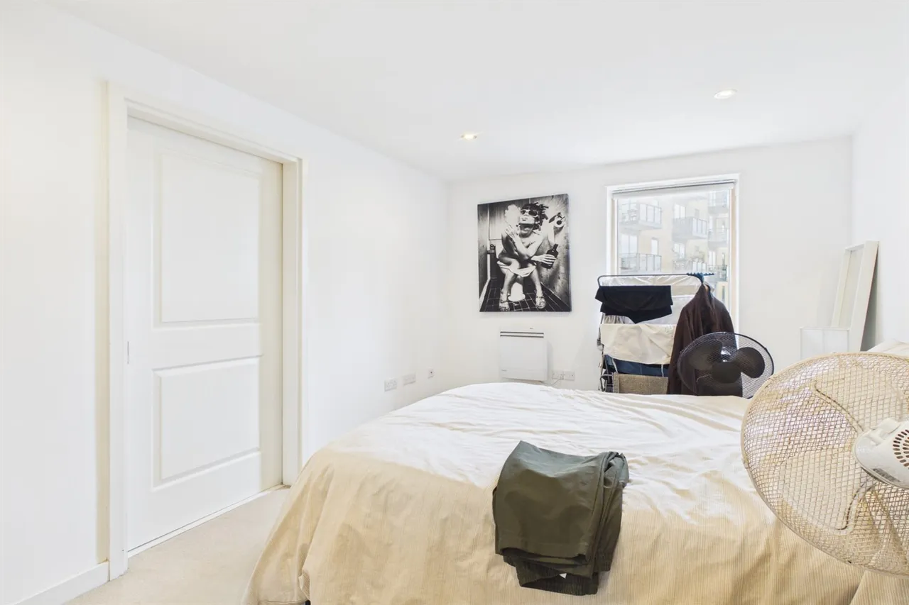 Durnsford Road, London, SW19, photo 6