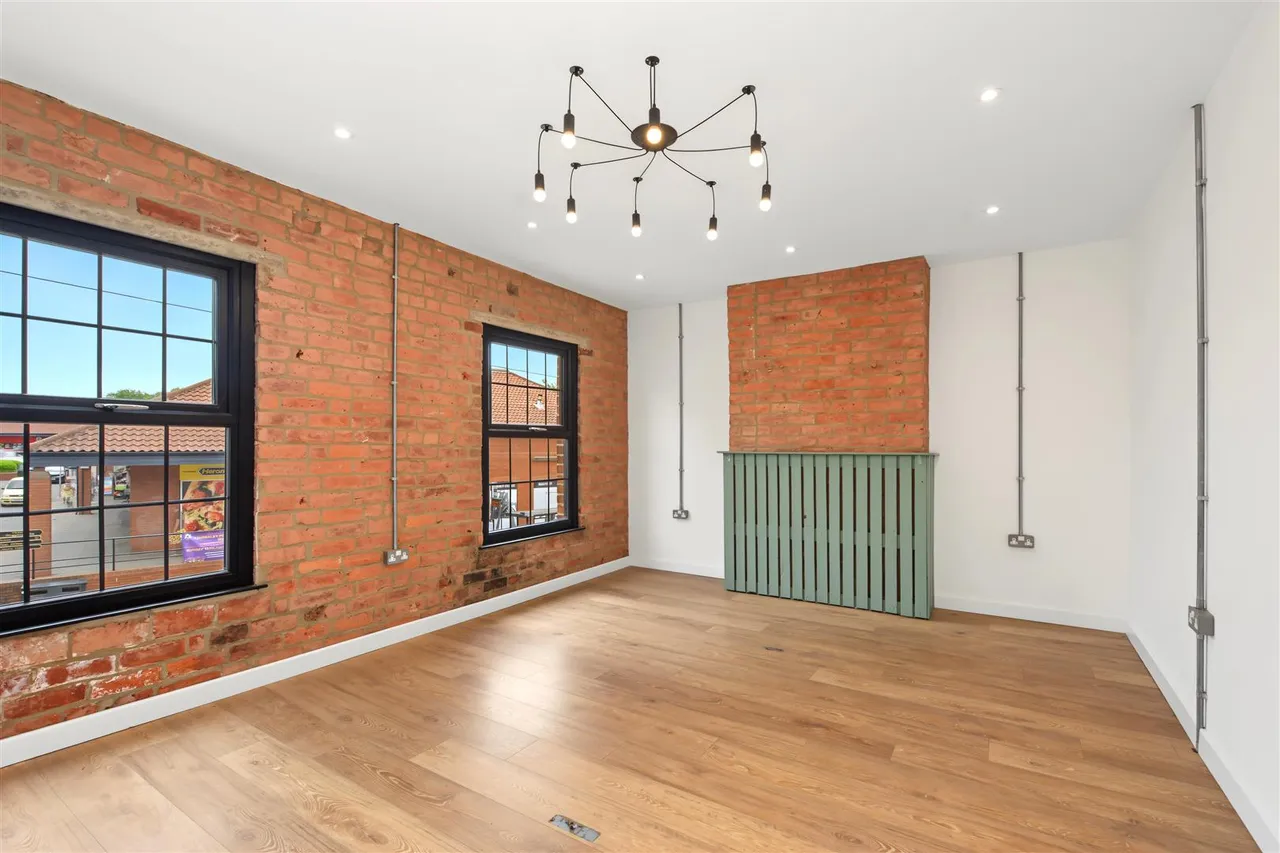 Main Street, Kimberley, NG16, photo 7