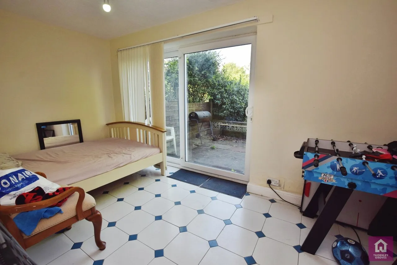 Derbyshire Road, Sale, M33, photo 10