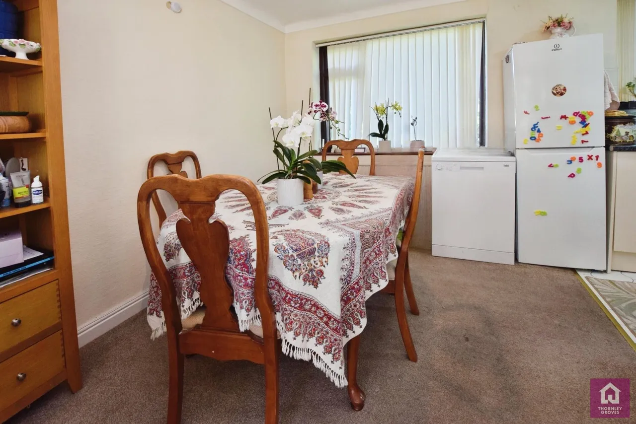 Derbyshire Road, Sale, M33, photo 4