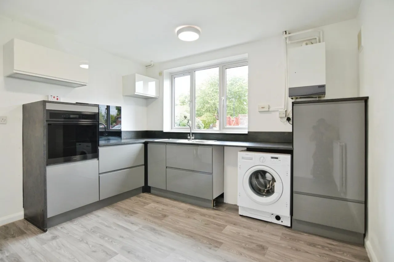 Hill Road, Arborfield, RG2, photo 2