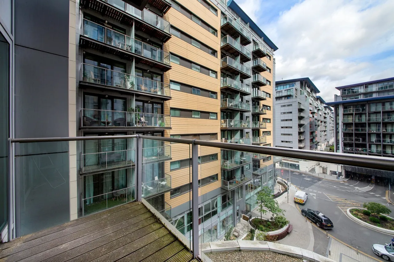 Queenstown Road, London, SW11, photo 10