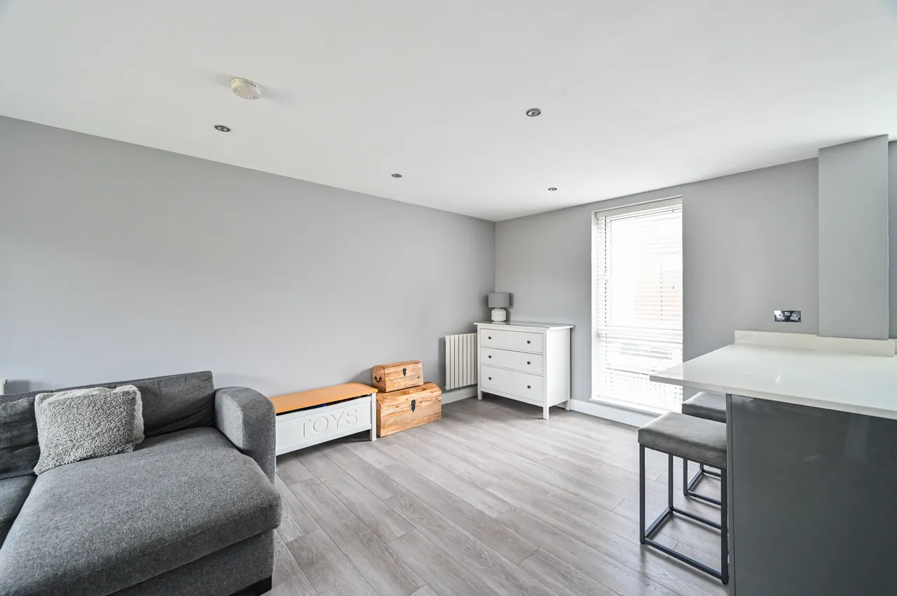 7 Arran House, Raleana Road, London, photo 8