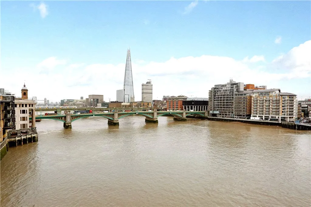 High Timber Street, London, EC4V, photo 3