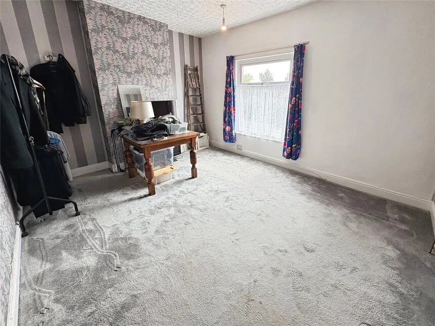 School Road, Bulkington, CV12, photo 5