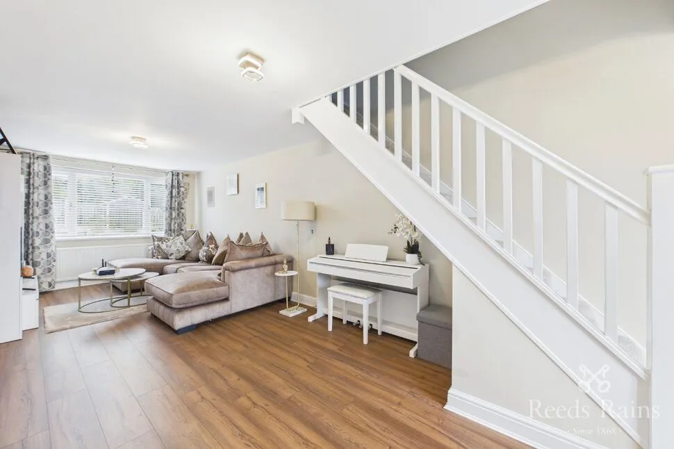 Julie Avenue, Durkar, West Yorkshire, WF4, photo 5