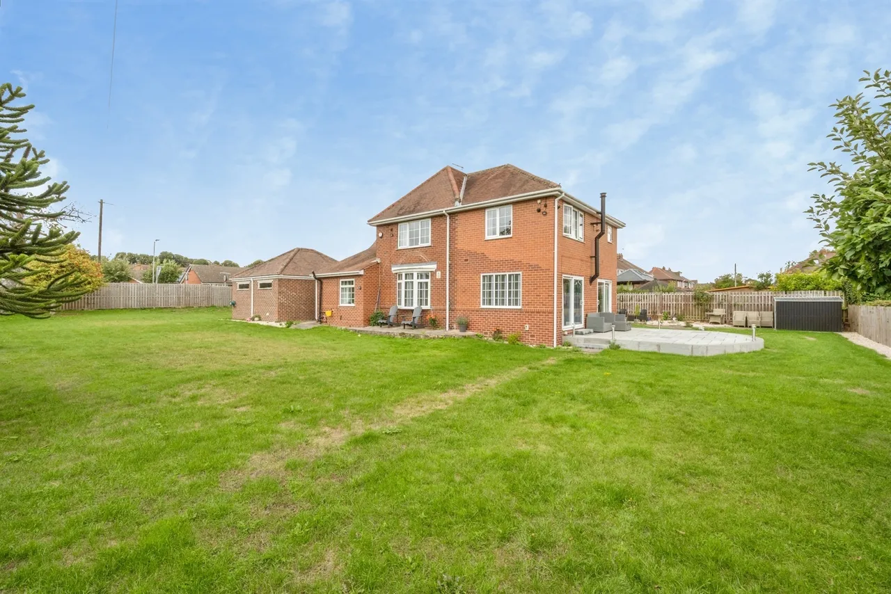 Doncaster Road, Harlington, DN5, photo 29