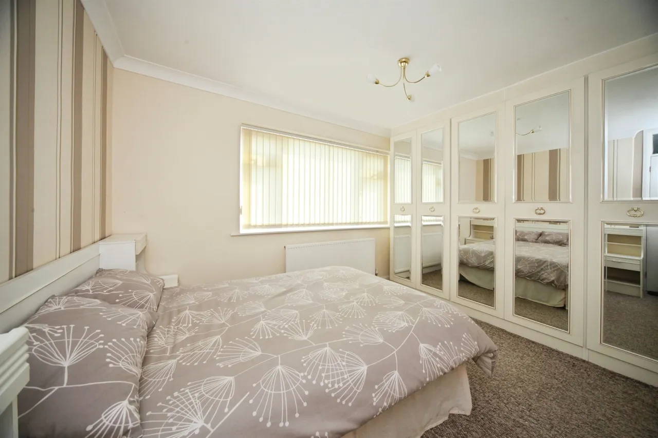 Balcombe Close, Luton, photo 12