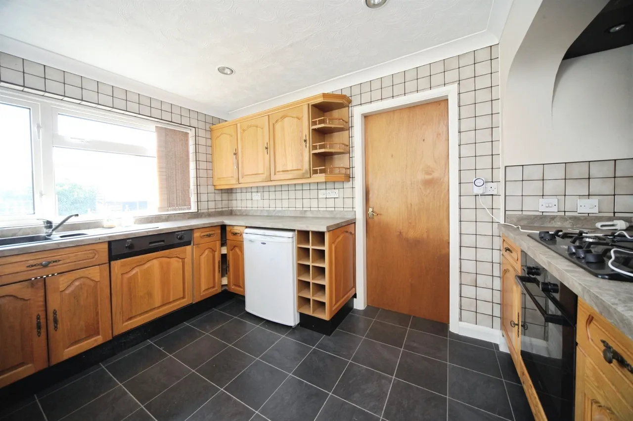 Balcombe Close, Luton, photo 3