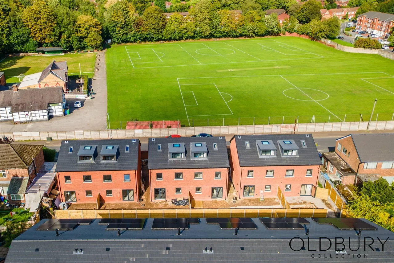 Bury Old Road, Prestwich, M7, photo 22