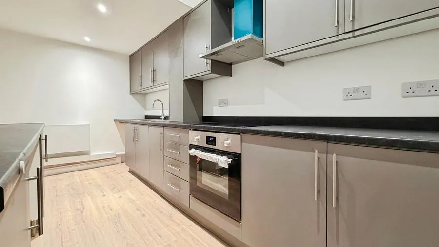 2 bed flat to rent, Hambridge Road, Newbury, RG14