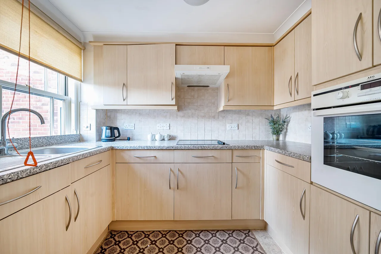 New Park Street, Devizes, SN10, photo 6