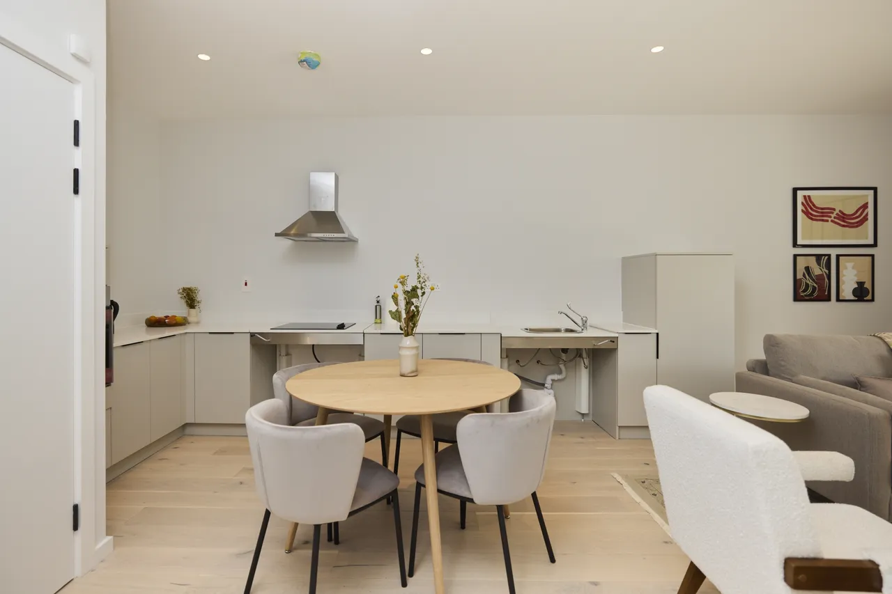 Coverdale Road, Willesden Green, NW2 4BE, photo 2