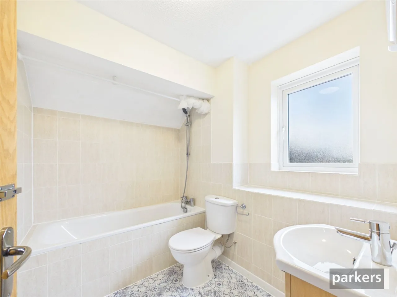 Hutton Close, Earley, RG6, photo 13